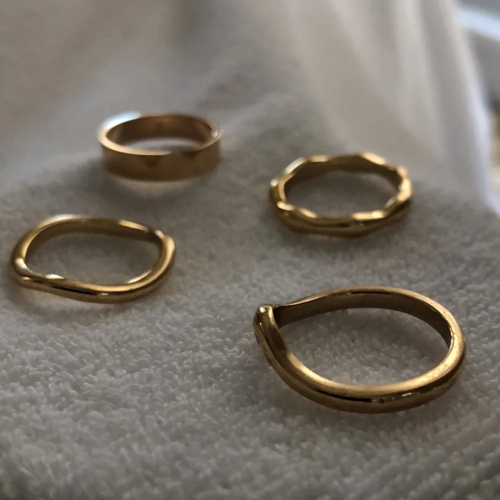 Gold look rings 3 are from & Other Stories  like new worn once or twice FUN LOOK - Picture 5 of 5